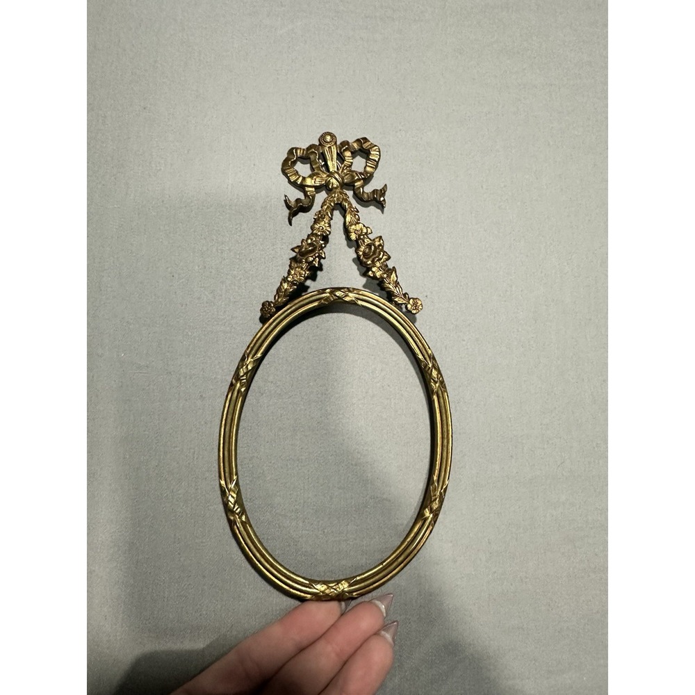 VTG‎ Louis XVI 19th Century Brass Oval Frame Ornate Ribbon